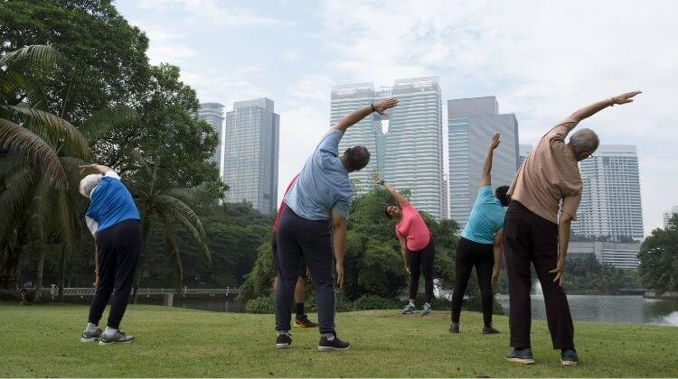 How Can Seniors Strengthen Their Core