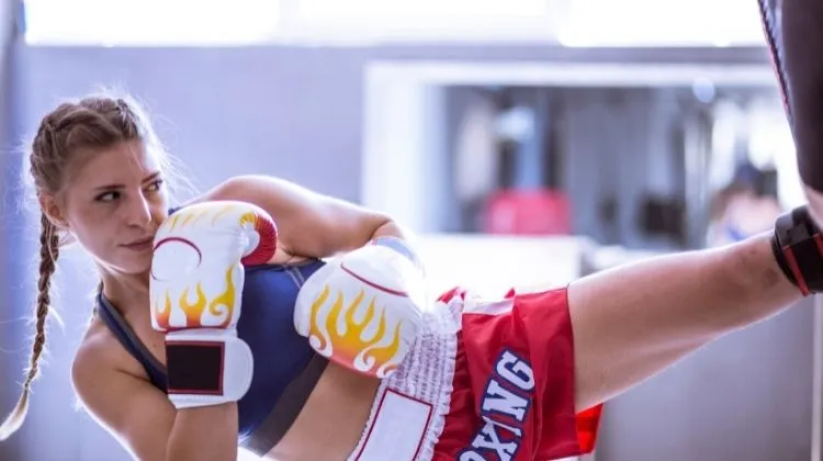 Kickboxing Tips for Beginners That Will Help You Stay Safe and Progress in Your Training